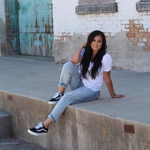 Meet your Posher, Mayra